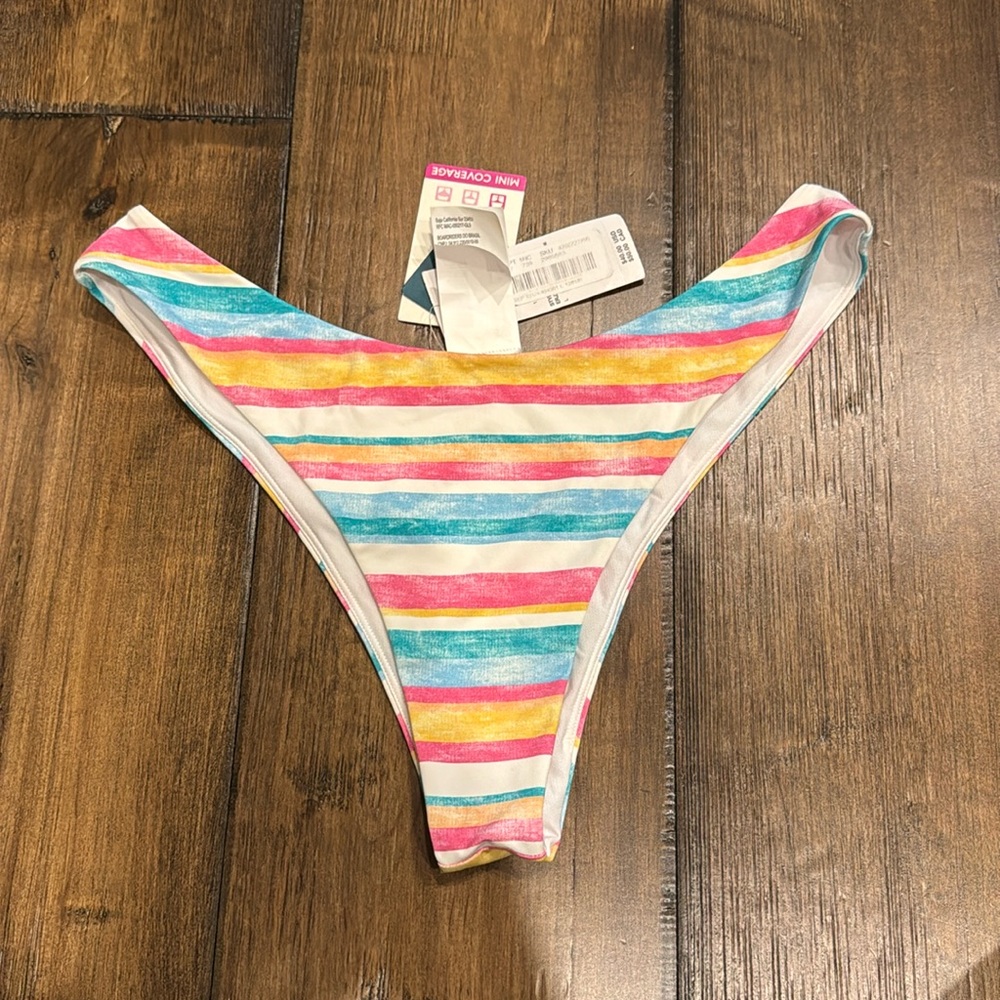 NWT Roxy Island in the sand cheeky bottoms